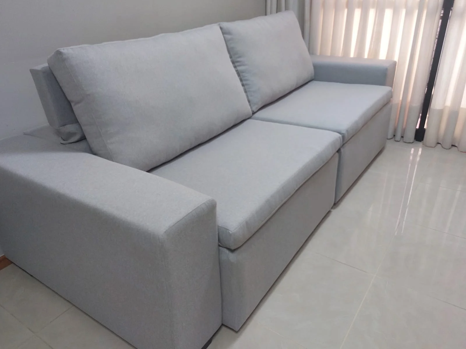 Sofá Contemporâneo